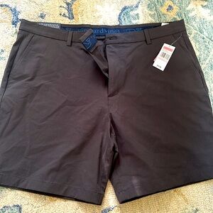 Vineyard vines performance breaker short, 8 inches size 40
